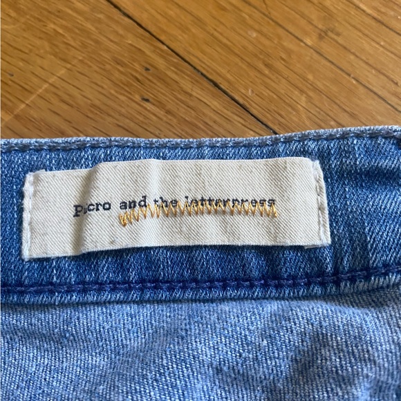 Pilcro distressed bottom jeans - Picture 7 of 10